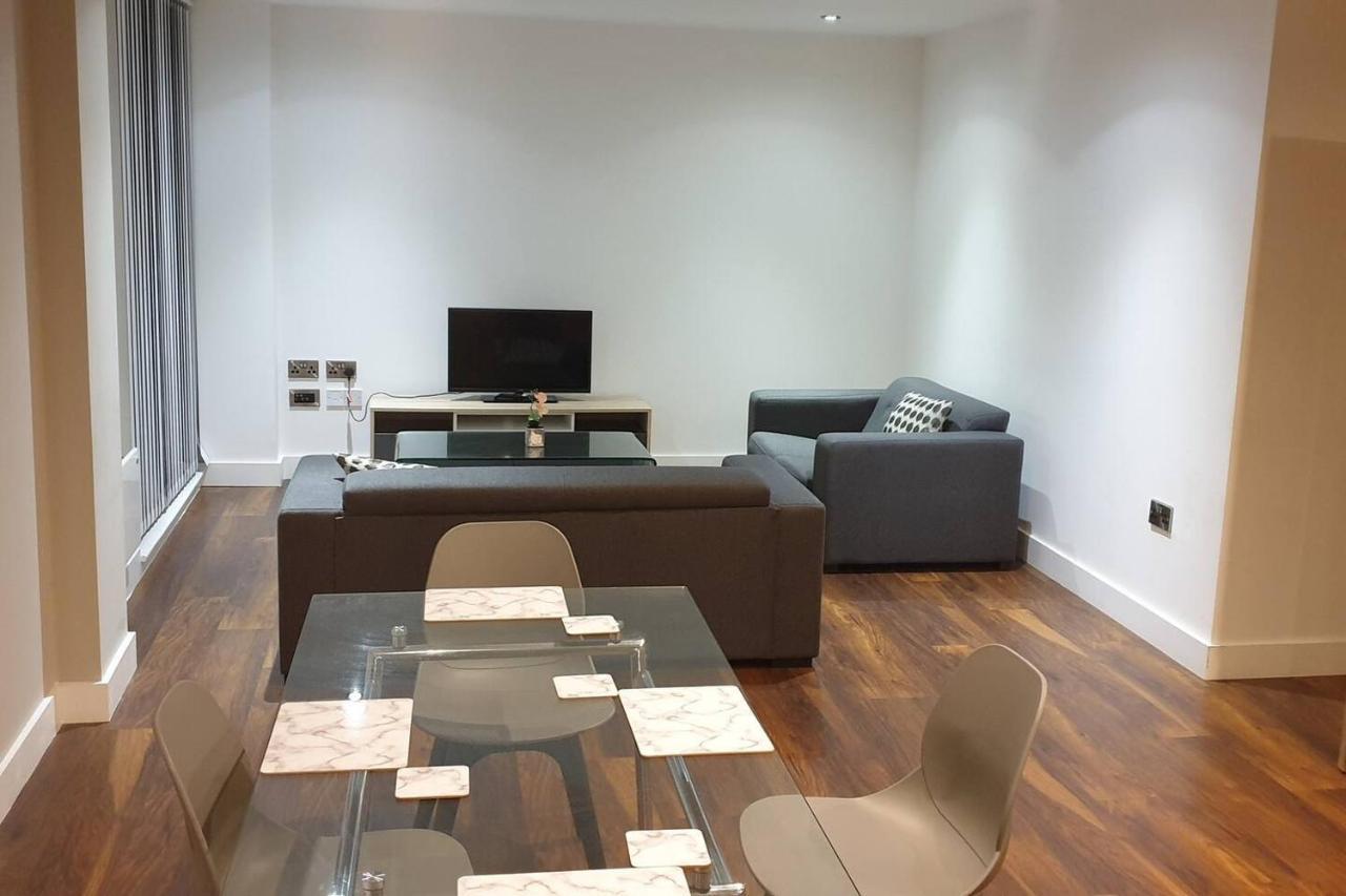Stunning 2-Bed Apartment In Manchester City Centre マンチェスター エクステリア 写真
