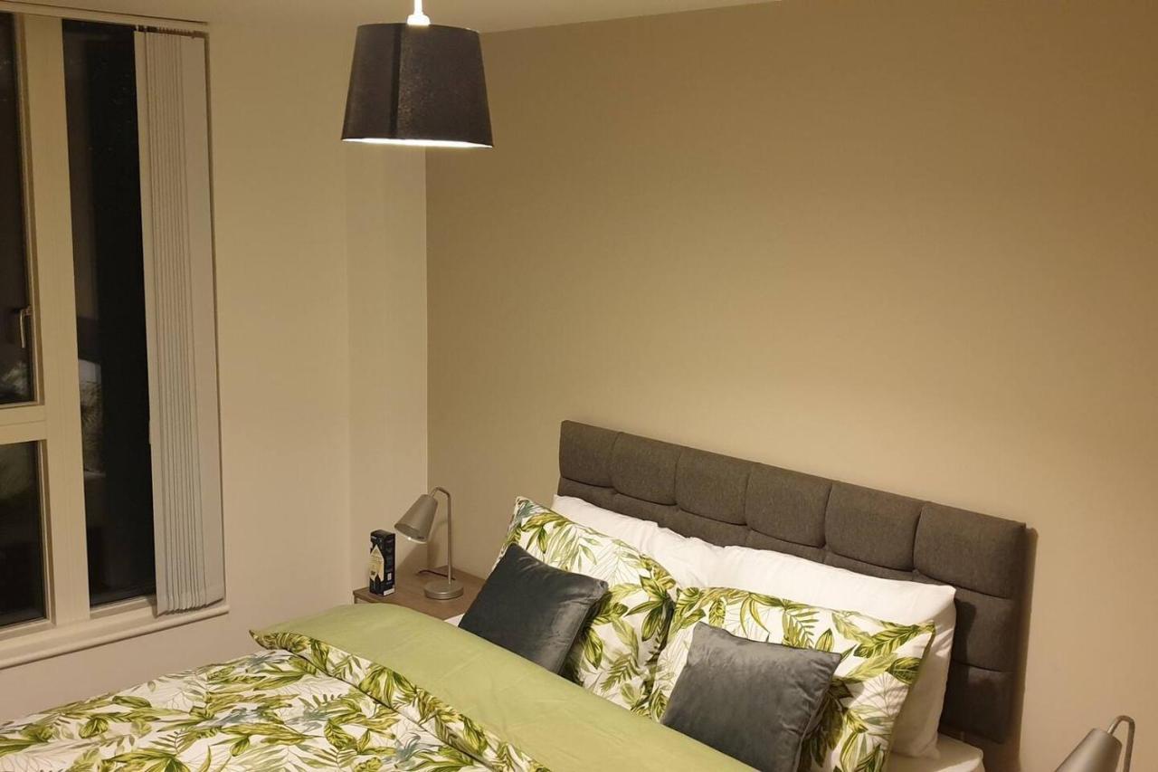 Stunning 2-Bed Apartment In Manchester City Centre マンチェスター エクステリア 写真